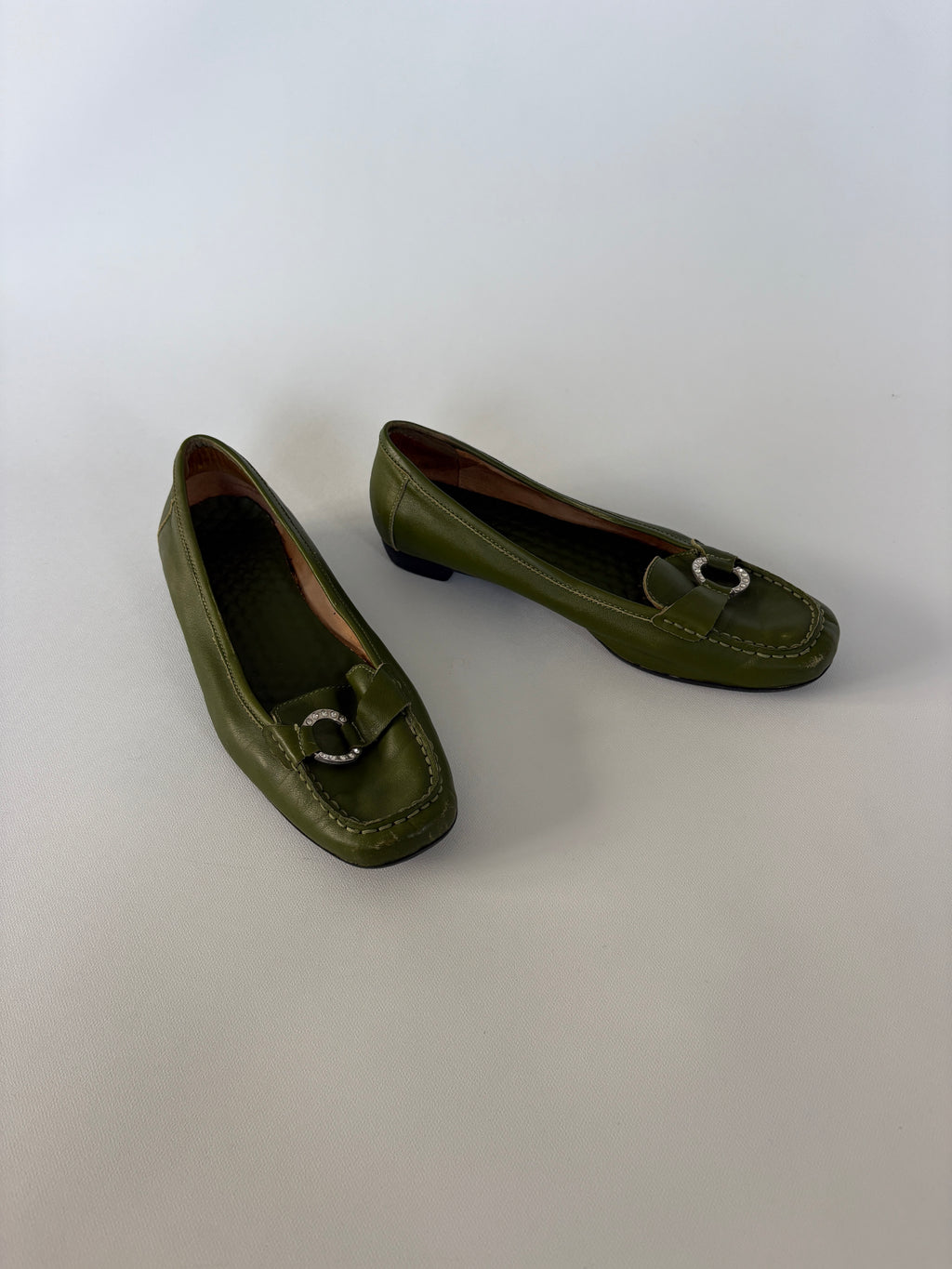 1287 / Vintage Green Hush Puppies