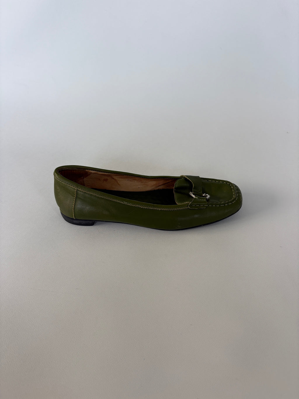 1287 / Vintage Green Hush Puppies