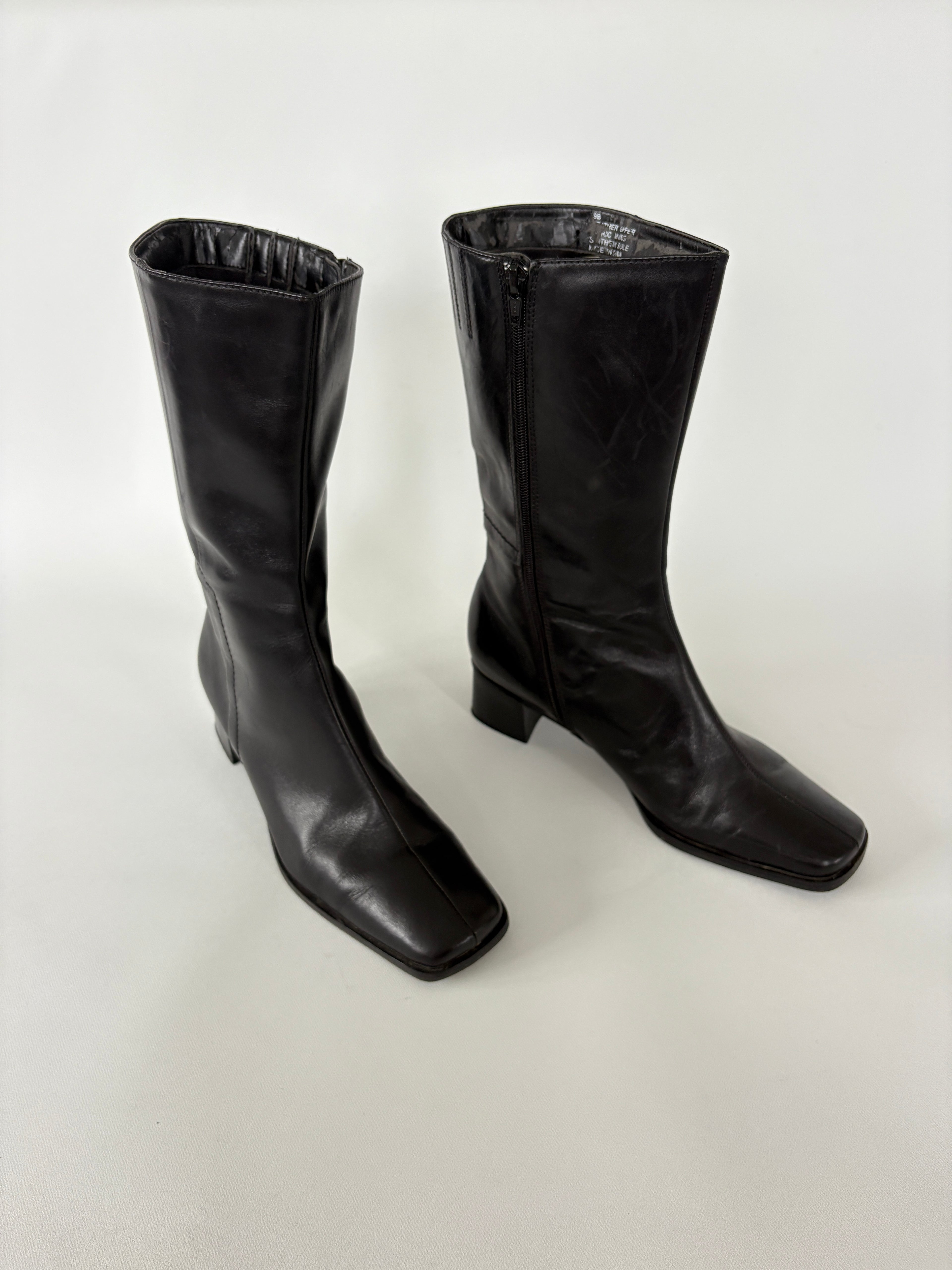 1318 / Black Mid Calf Boots