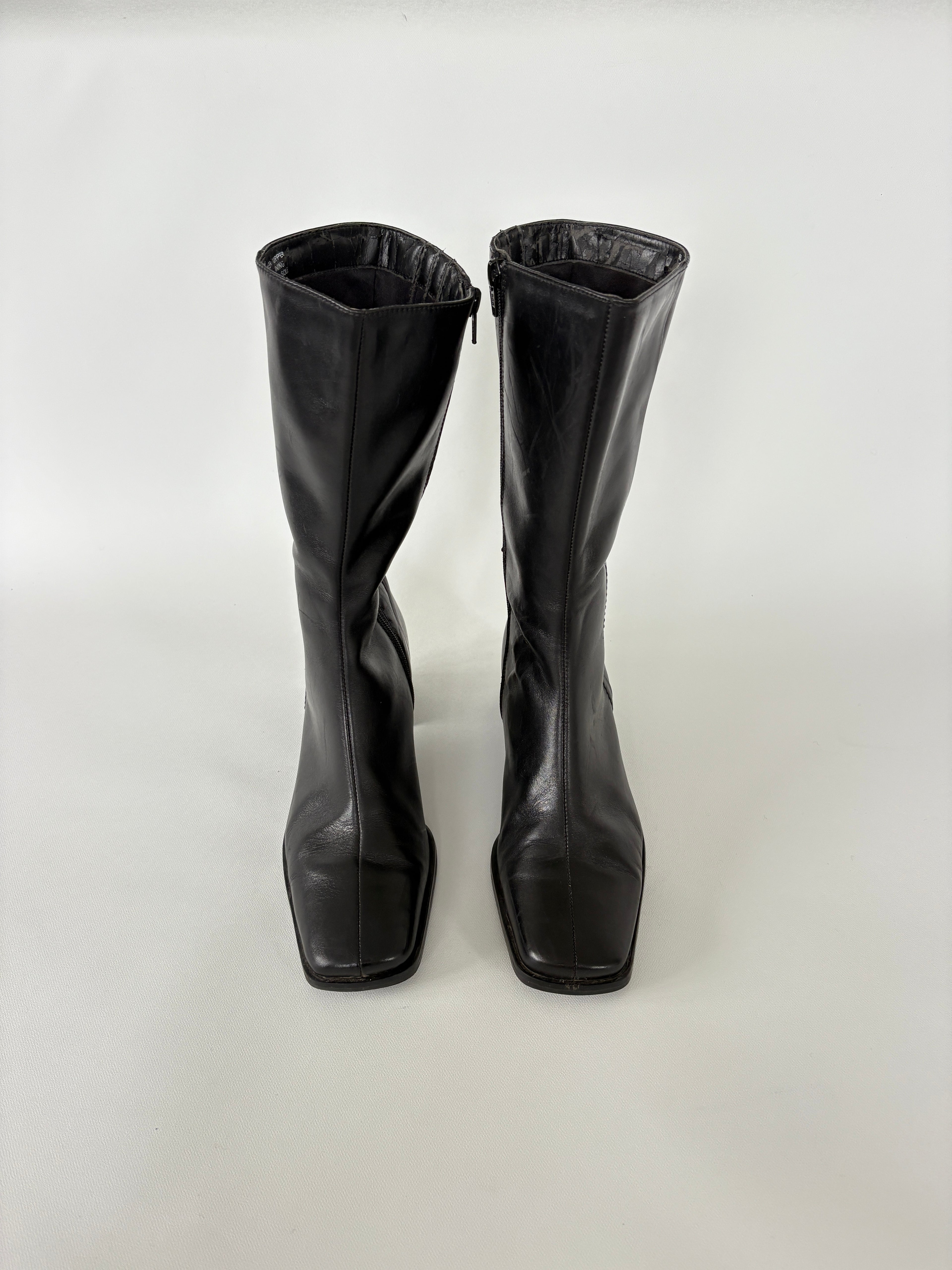 1318 / Black Mid Calf Boots