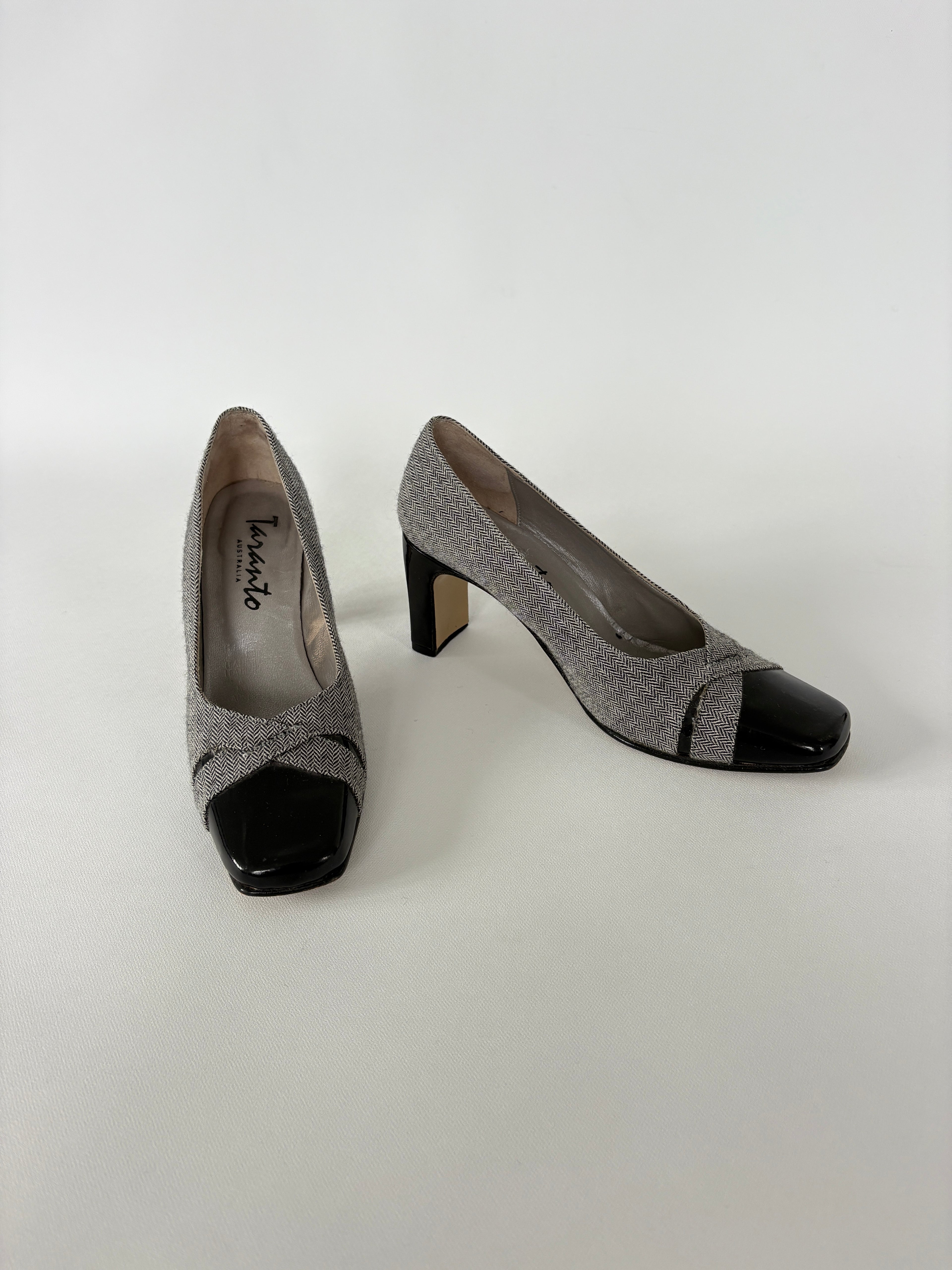 🔒1319 / Vintage Grey & Black Square Toe Heels