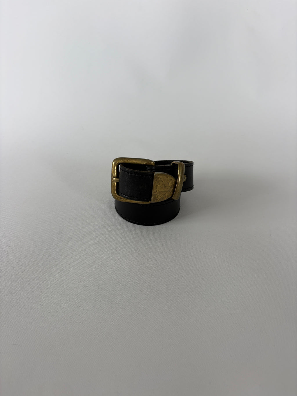 1379 / Vintage Black Leather Belt w/ Brass Hardware