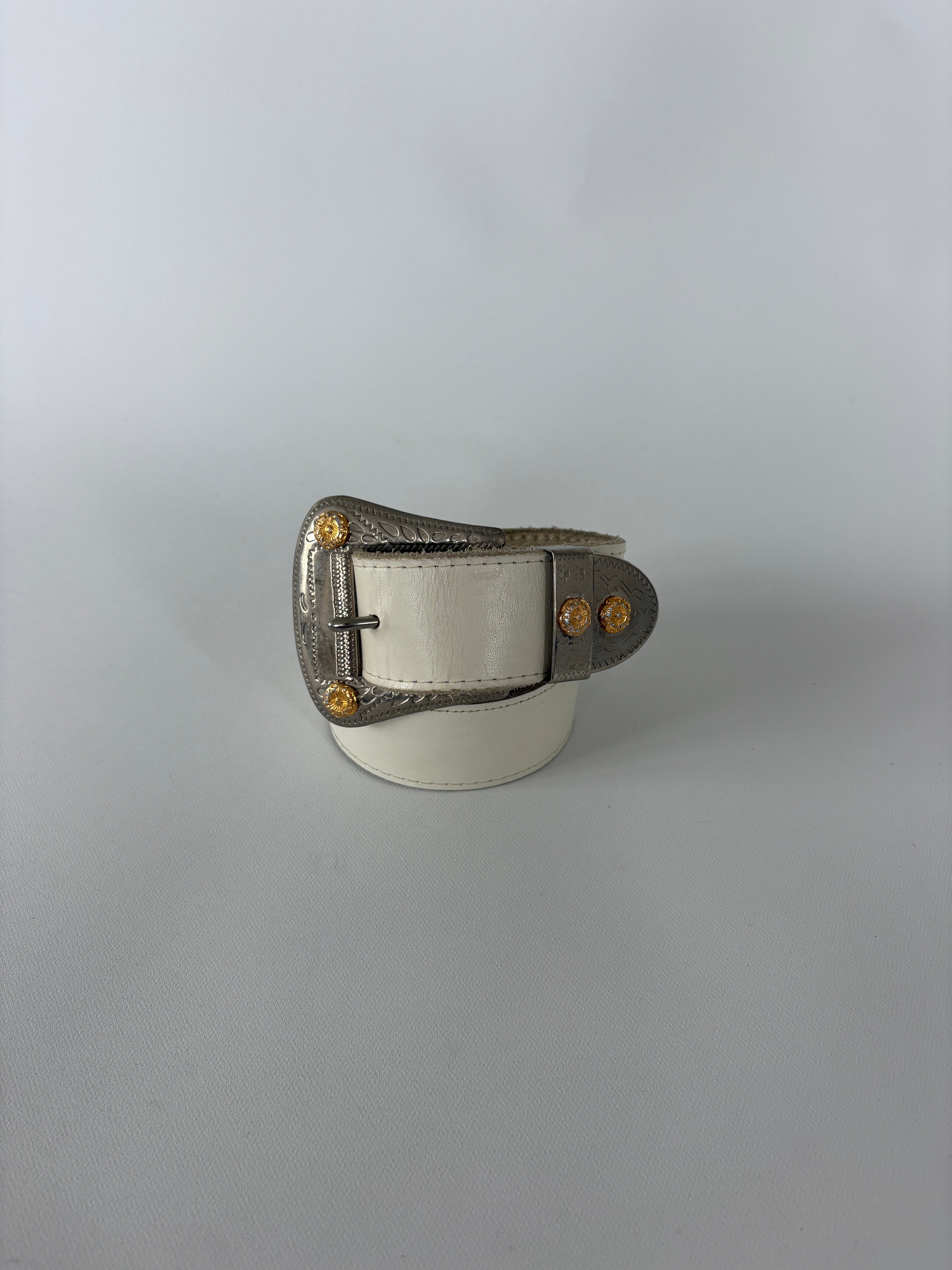 1381 / Vintage White Belt w/ Mixed Metal Hardware