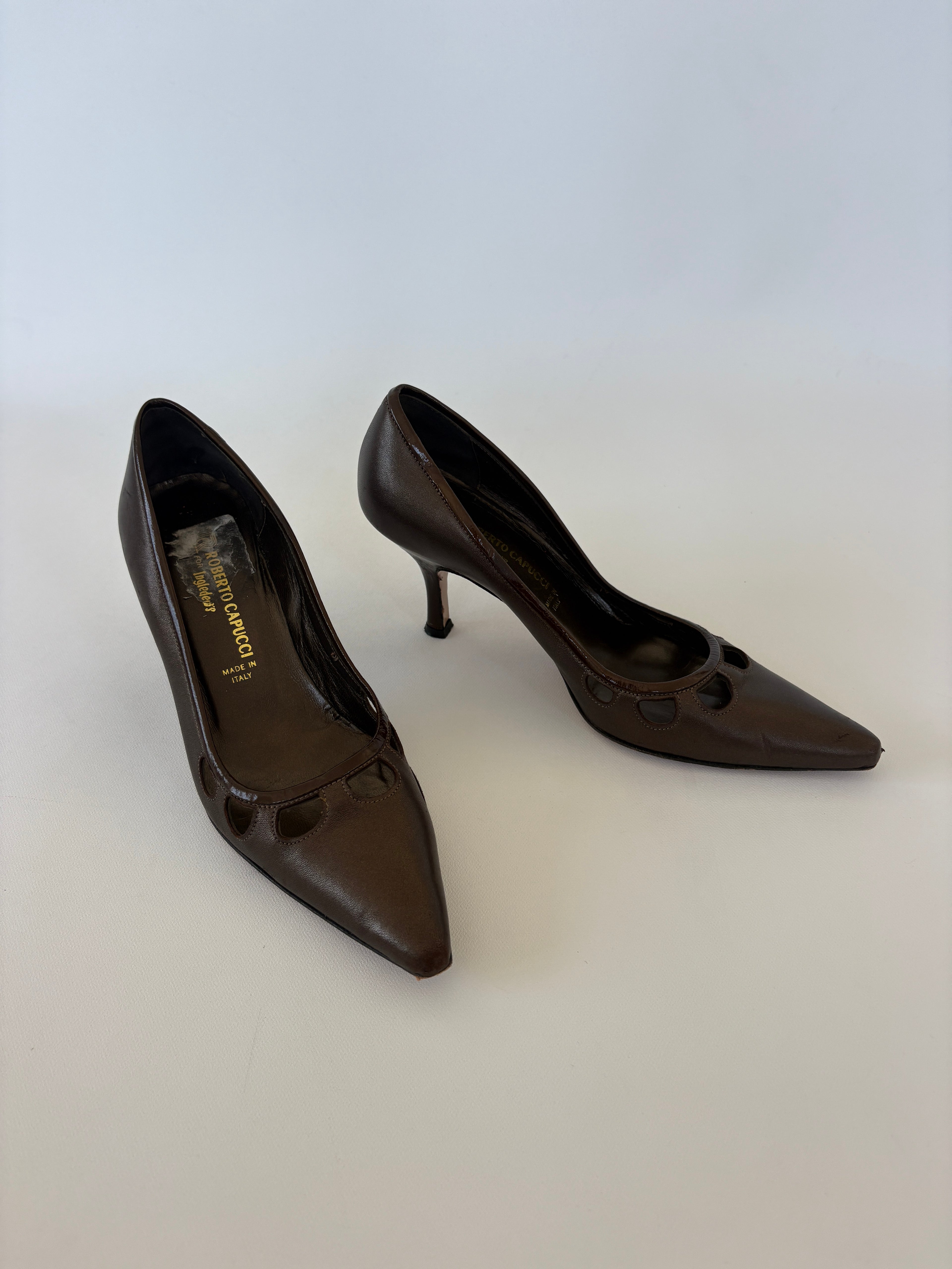 🔒14 / Brown Pointed Toe Cut Out Heels