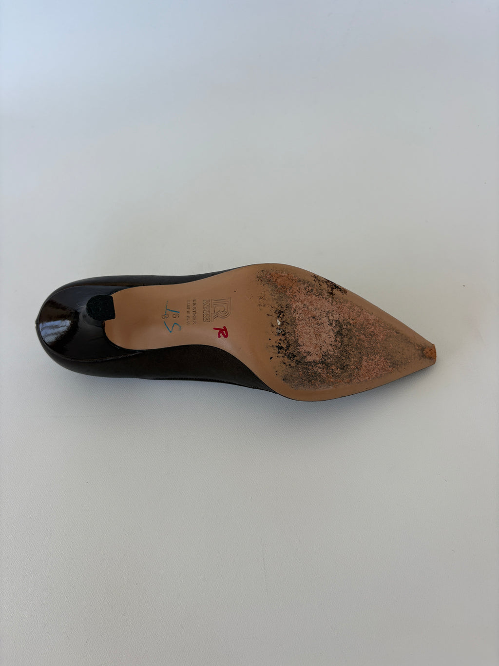 🔒14 / Brown Pointed Toe Cut Out Heels