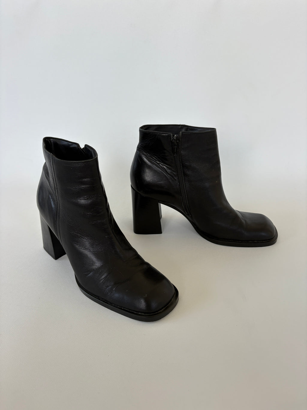 249 / Nine West Black Sqaure-toe Ankle Boots