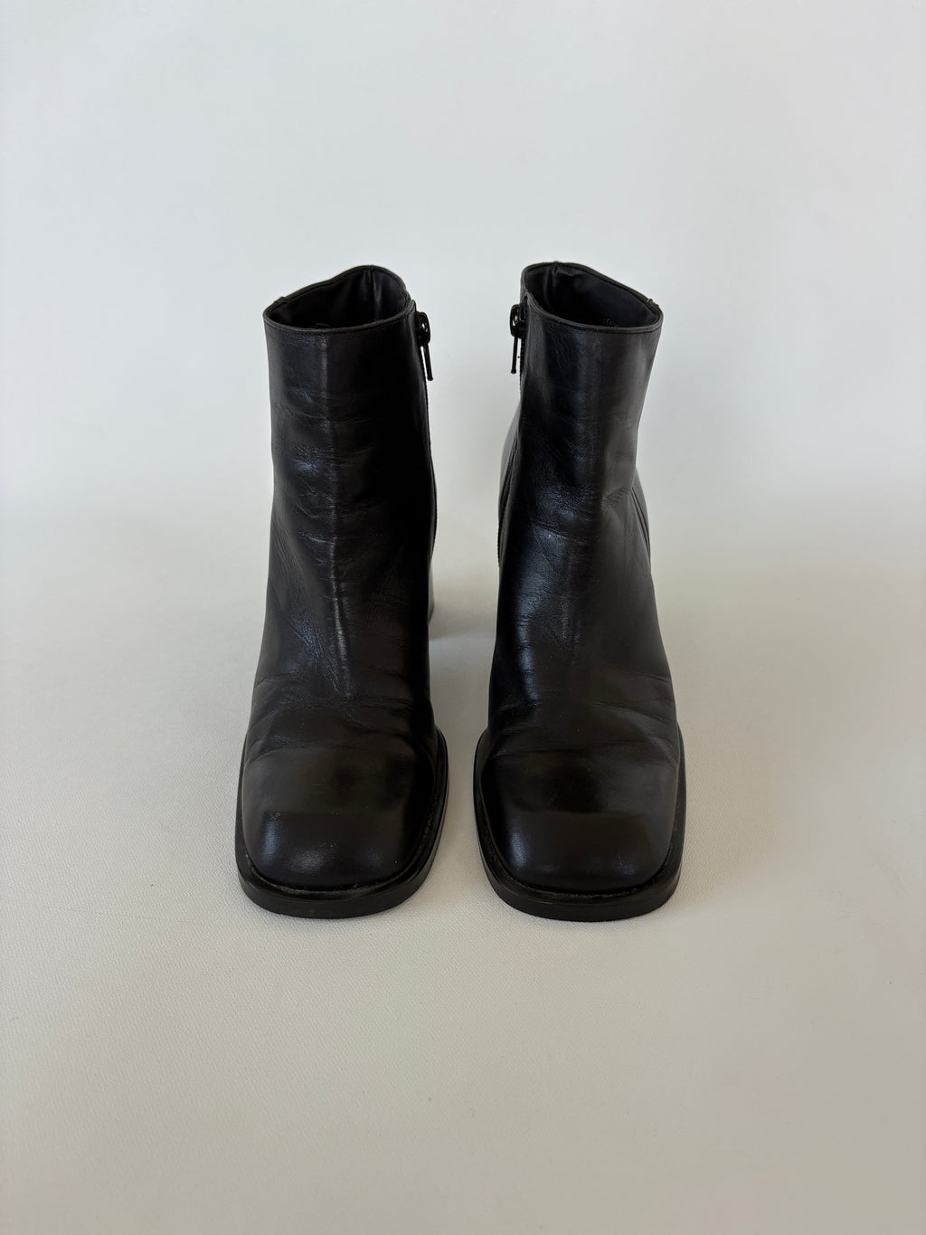 249 / Nine West Black Sqaure-toe Ankle Boots