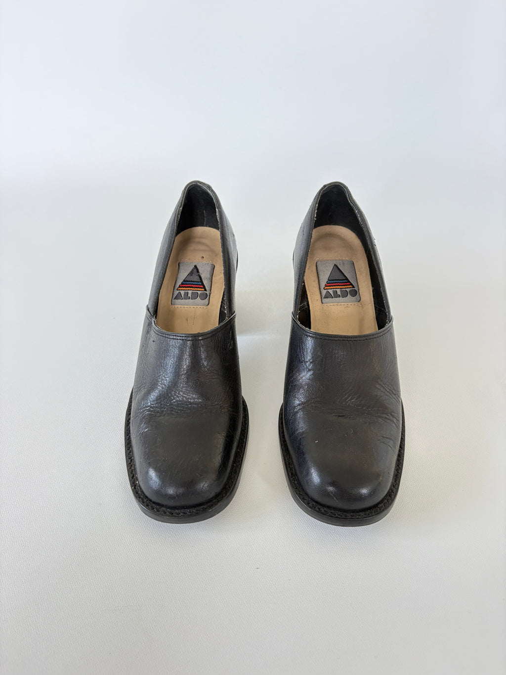 280 / Vintage Black Aldo Heels