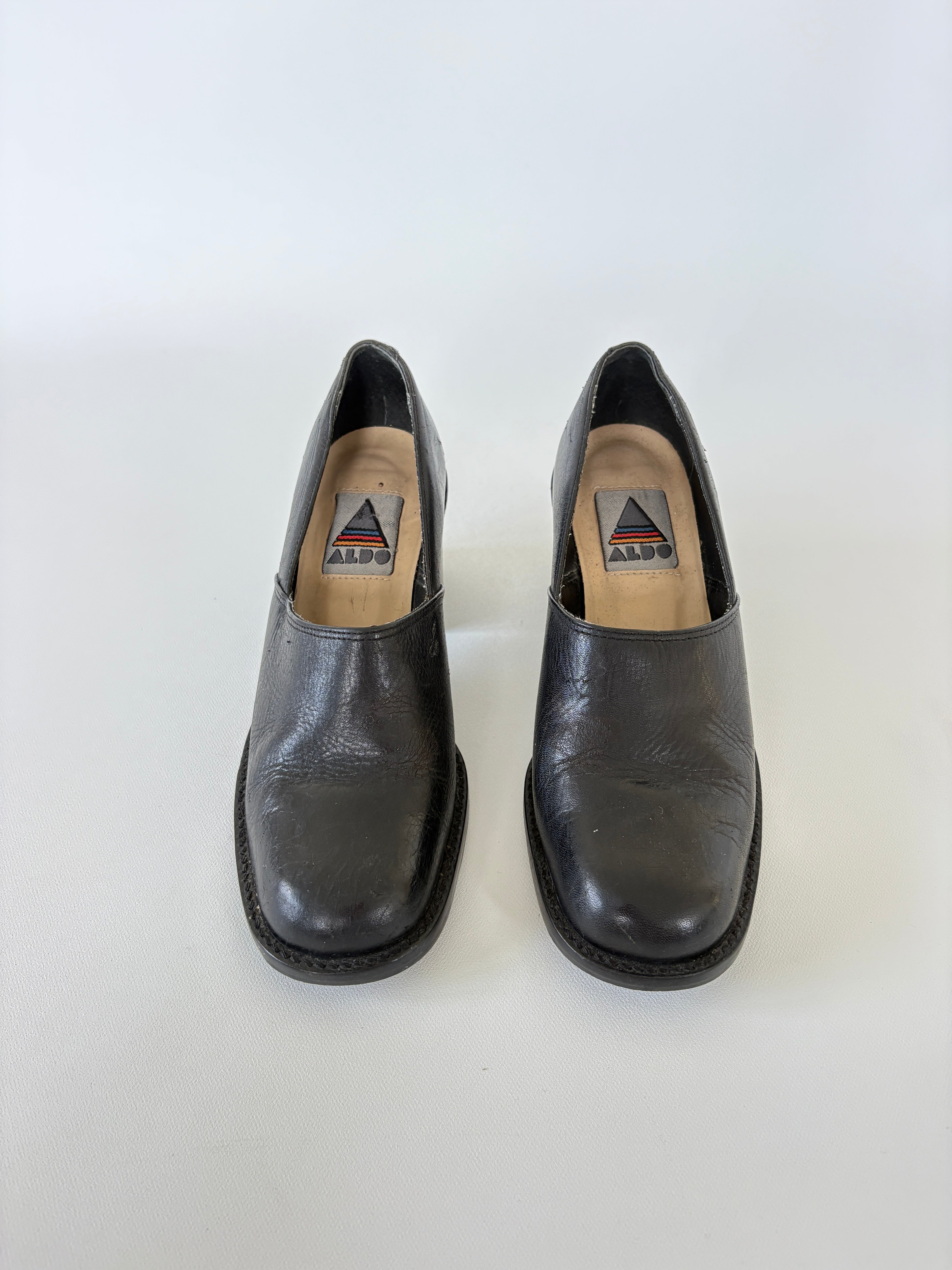 280 / Vintage Black Aldo Heels