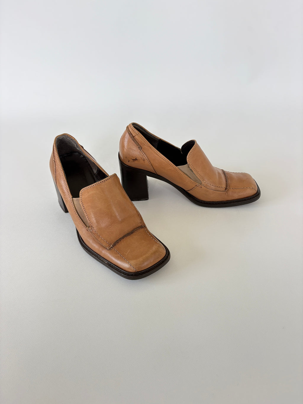 290 / Vintage Aldo Brown Square Toe Heels