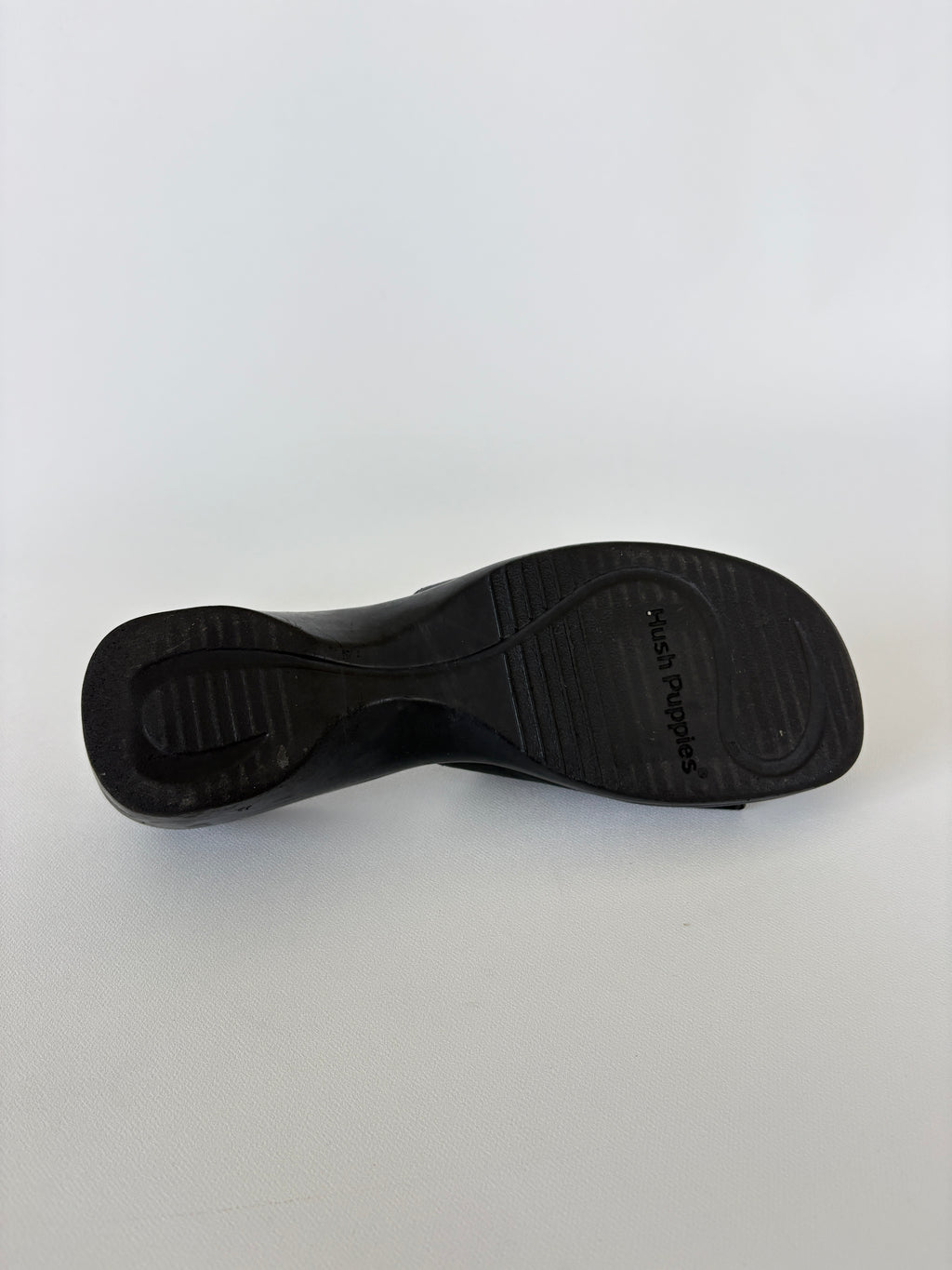 519 / Vintage Hush Puppies Black Velcro Slides