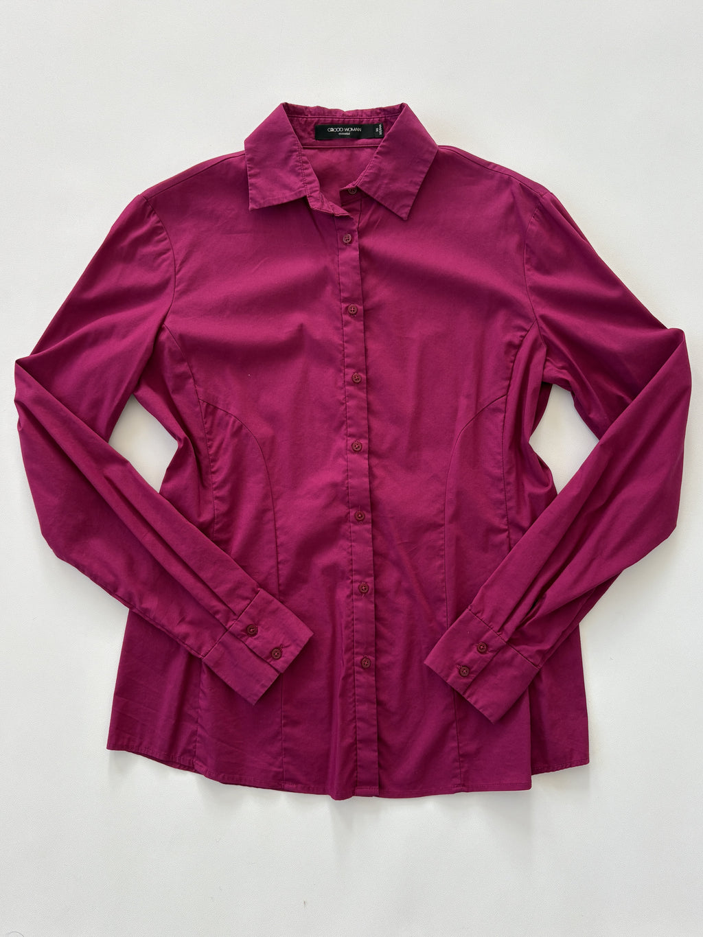 710 / Plum Long Sleeve Button Up