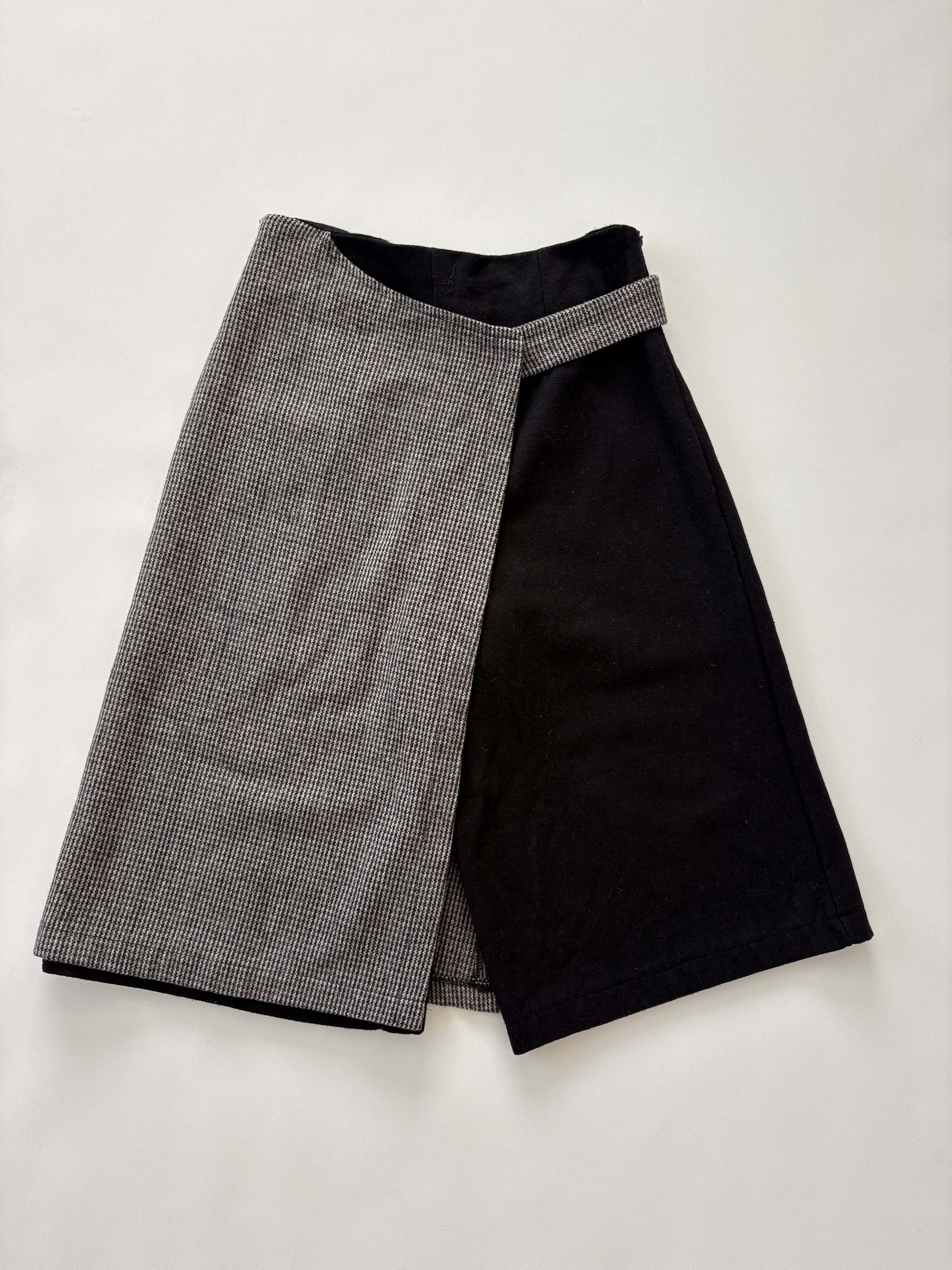 87 / Black & Grey Gingham Wool Skirt/Pant