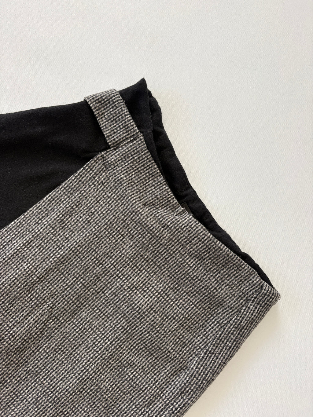 87 / Black & Grey Gingham Wool Skirt/Pant