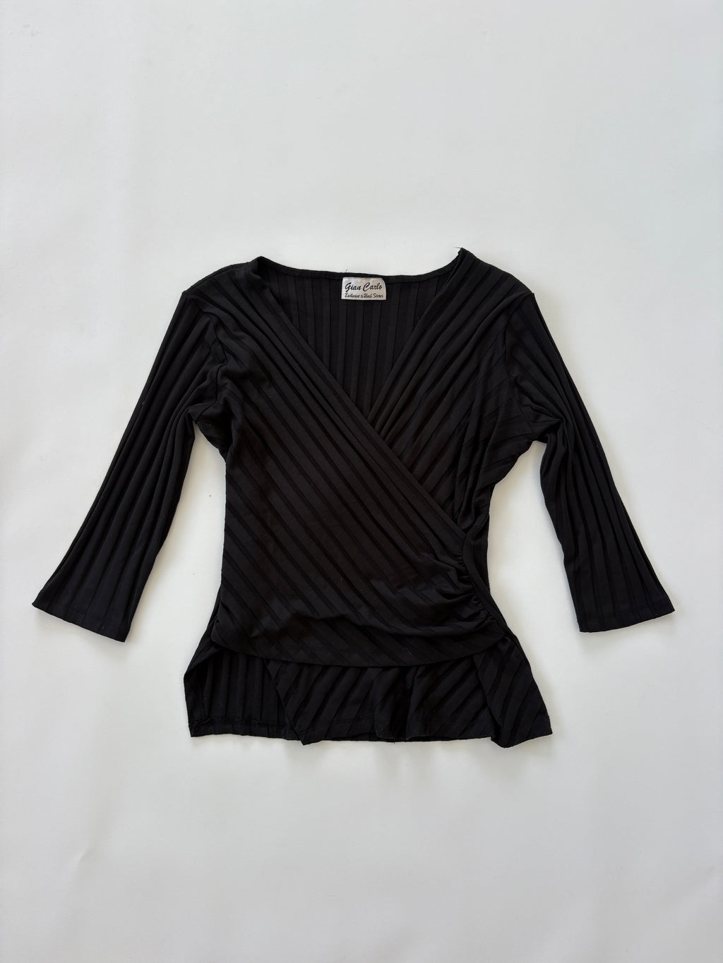 884 / Black Ribbed Quarter Sleeve