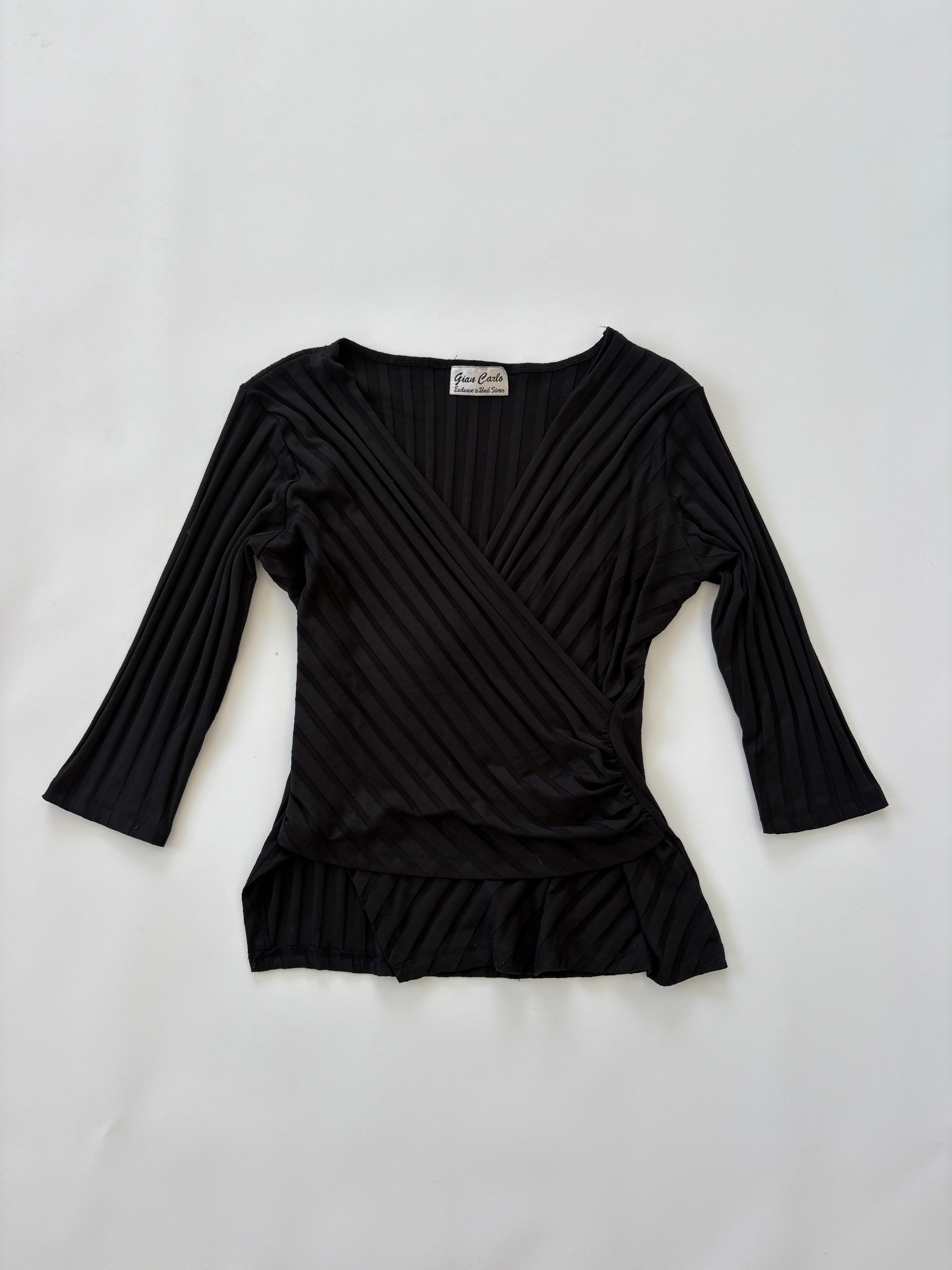 884 / Black Ribbed Quarter Sleeve