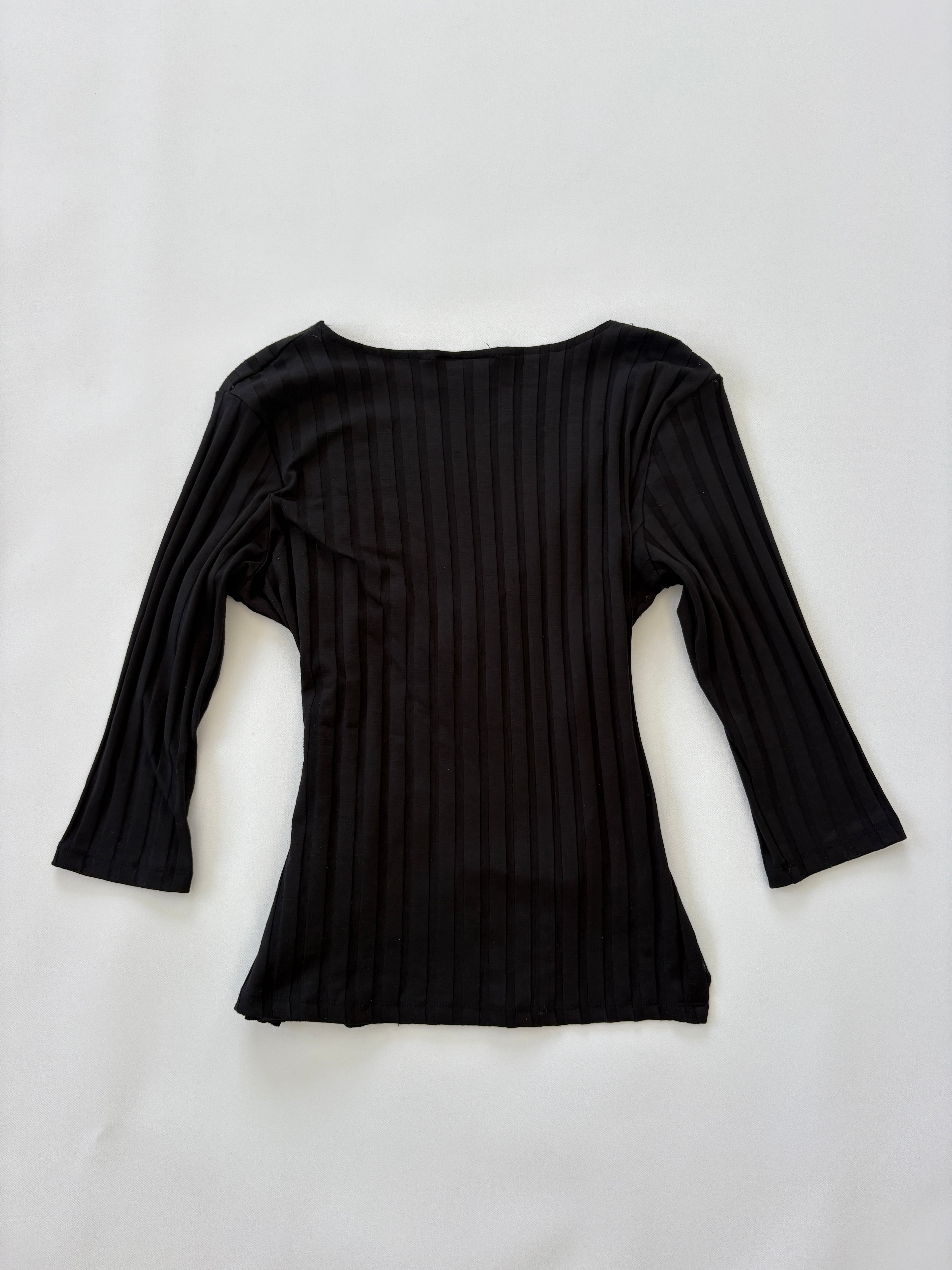 884 / Black Ribbed Quarter Sleeve