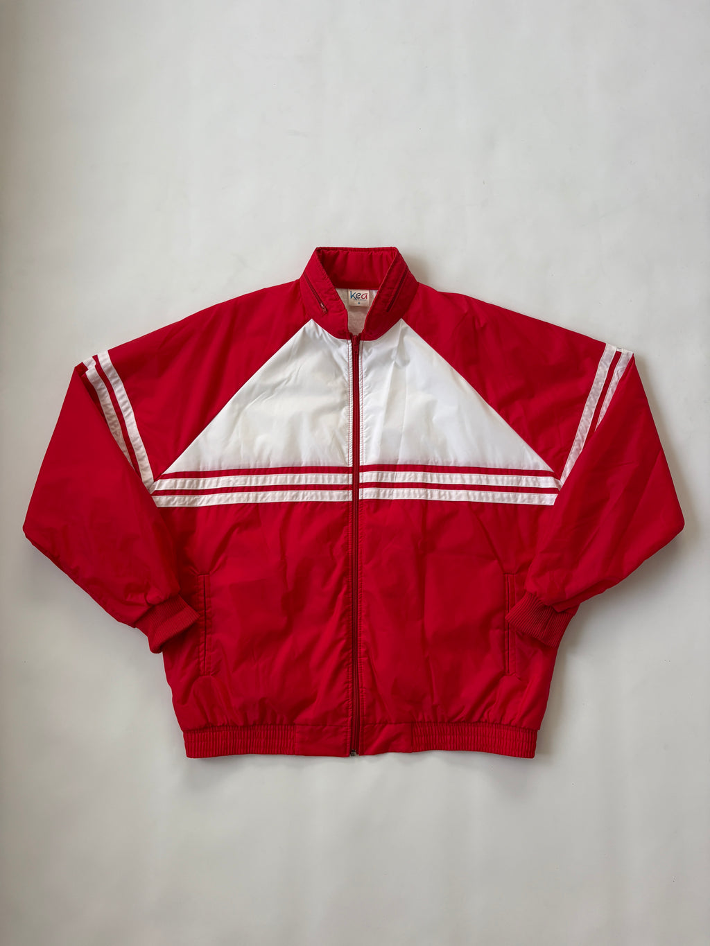 922 / Vintage Red & White Spray Jacket