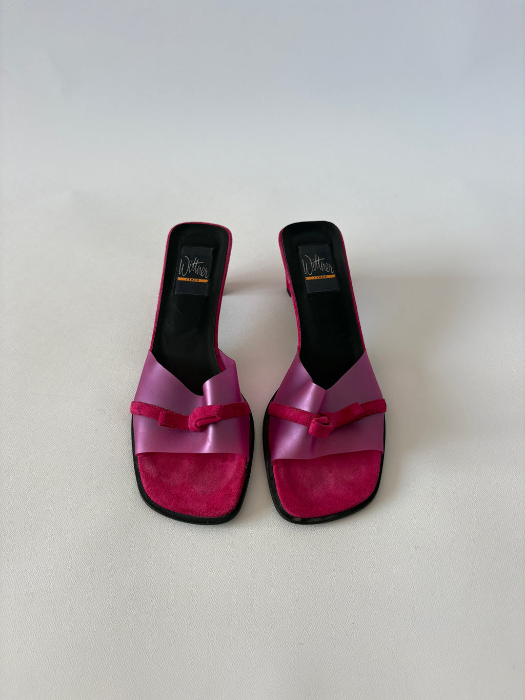 982 / Vintage Pink Wittner Kitten Heels