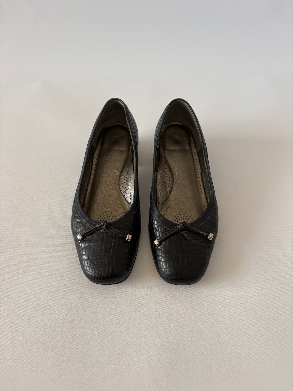 🔒 983 / Black Snake Print Heeled Ballet Flat w/ Tie Detail