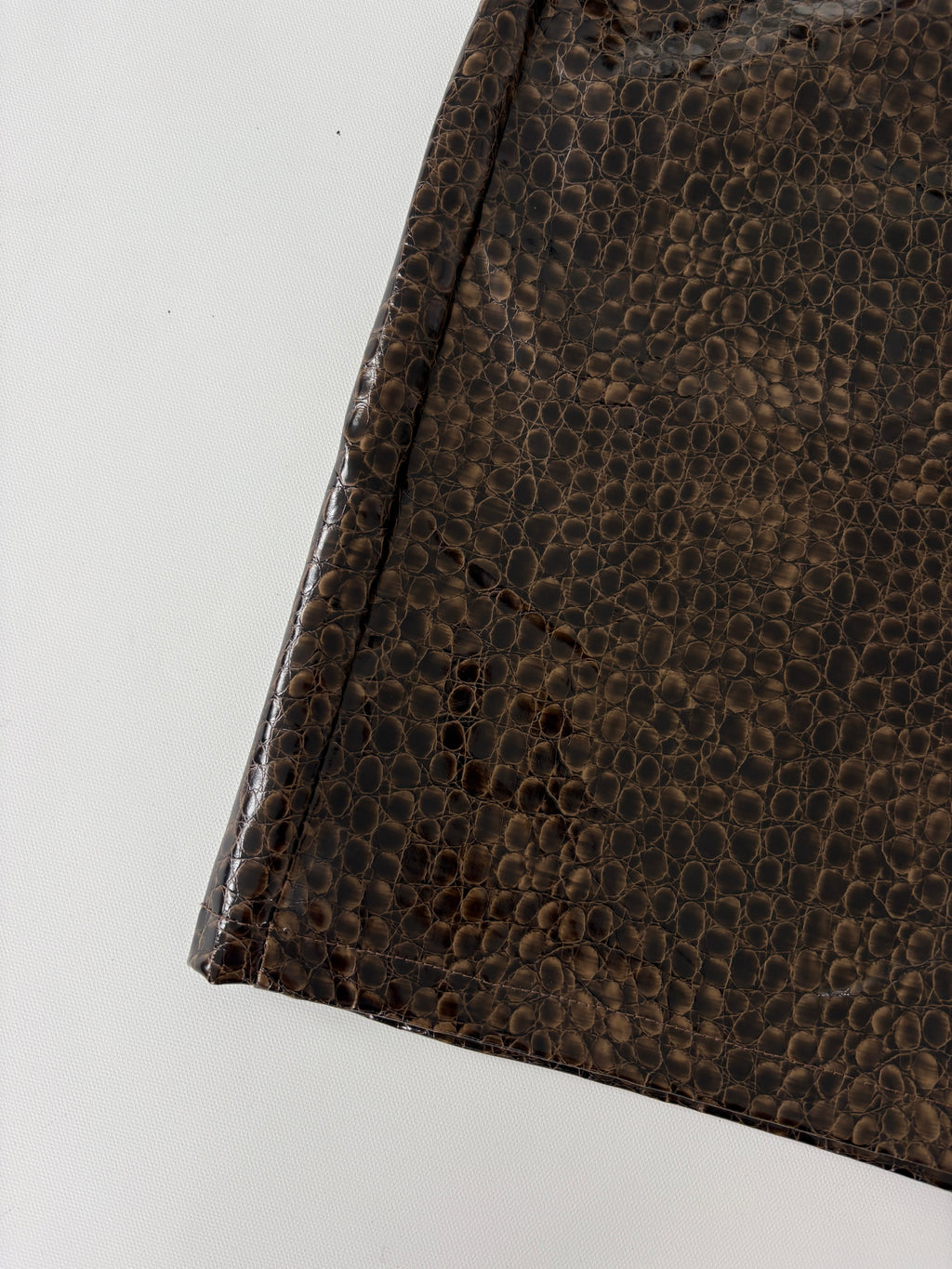 99 / Vintage Brown Crocodile Leather Pencil Skirt