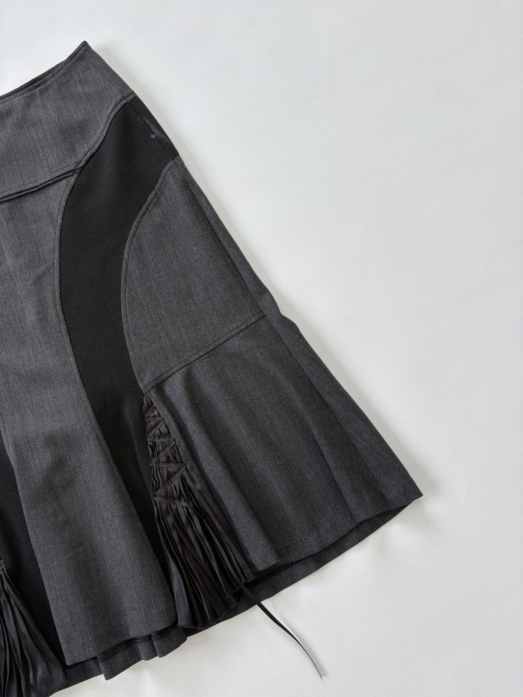 992 / Vintage Black & Grey Skirt w/ Lace Up Detail