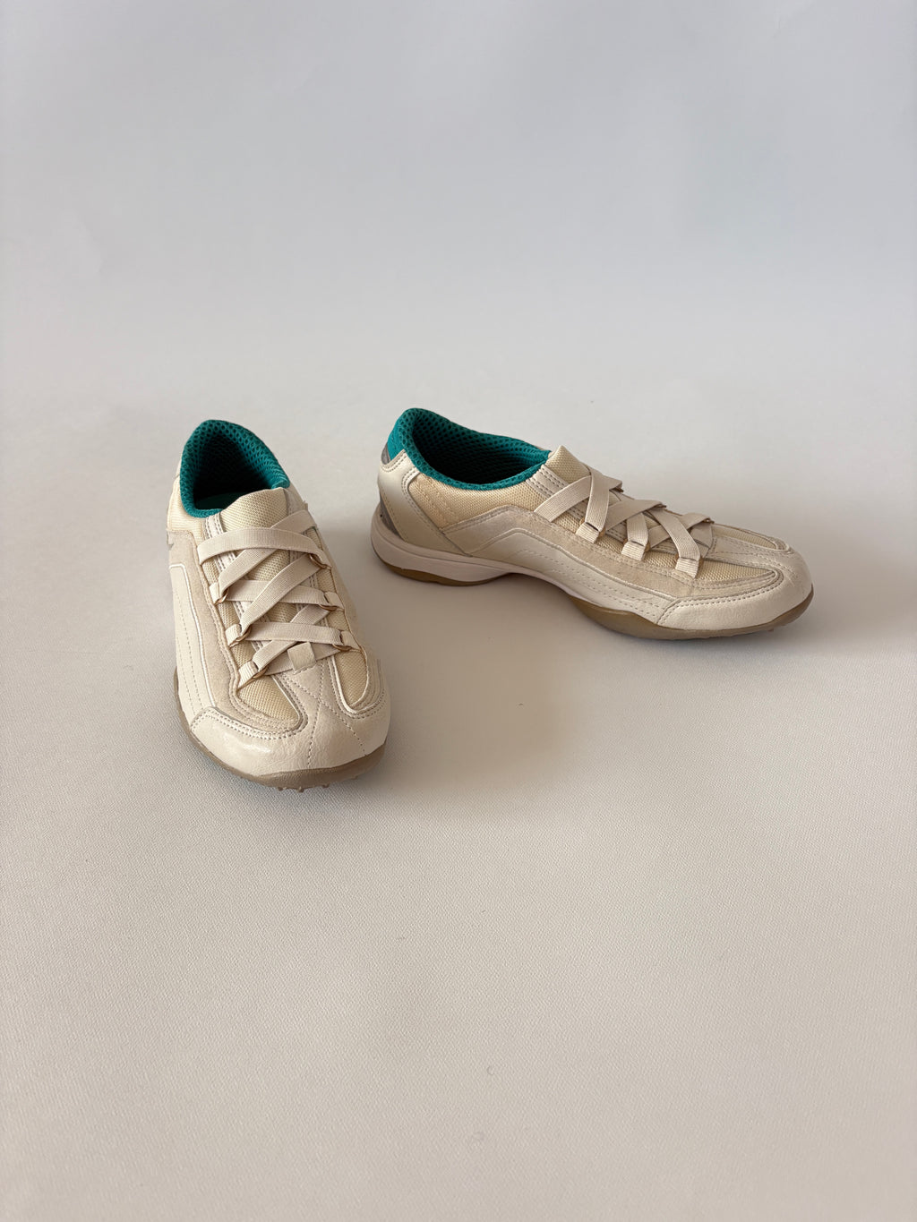 999 / Cream DKNY Slip-On Runners
