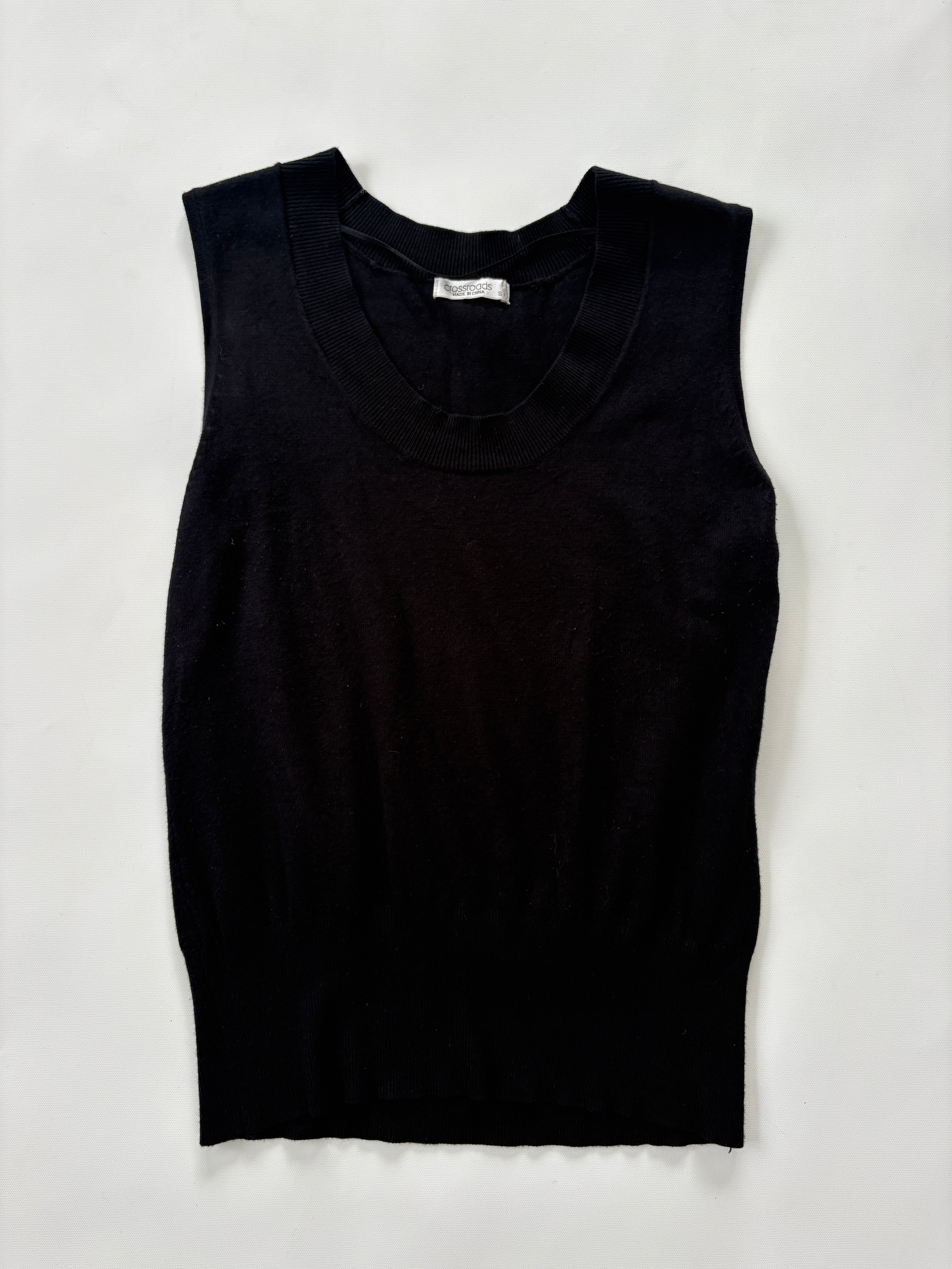 🔒941 / Black Scoop Neck Sweater Vest
