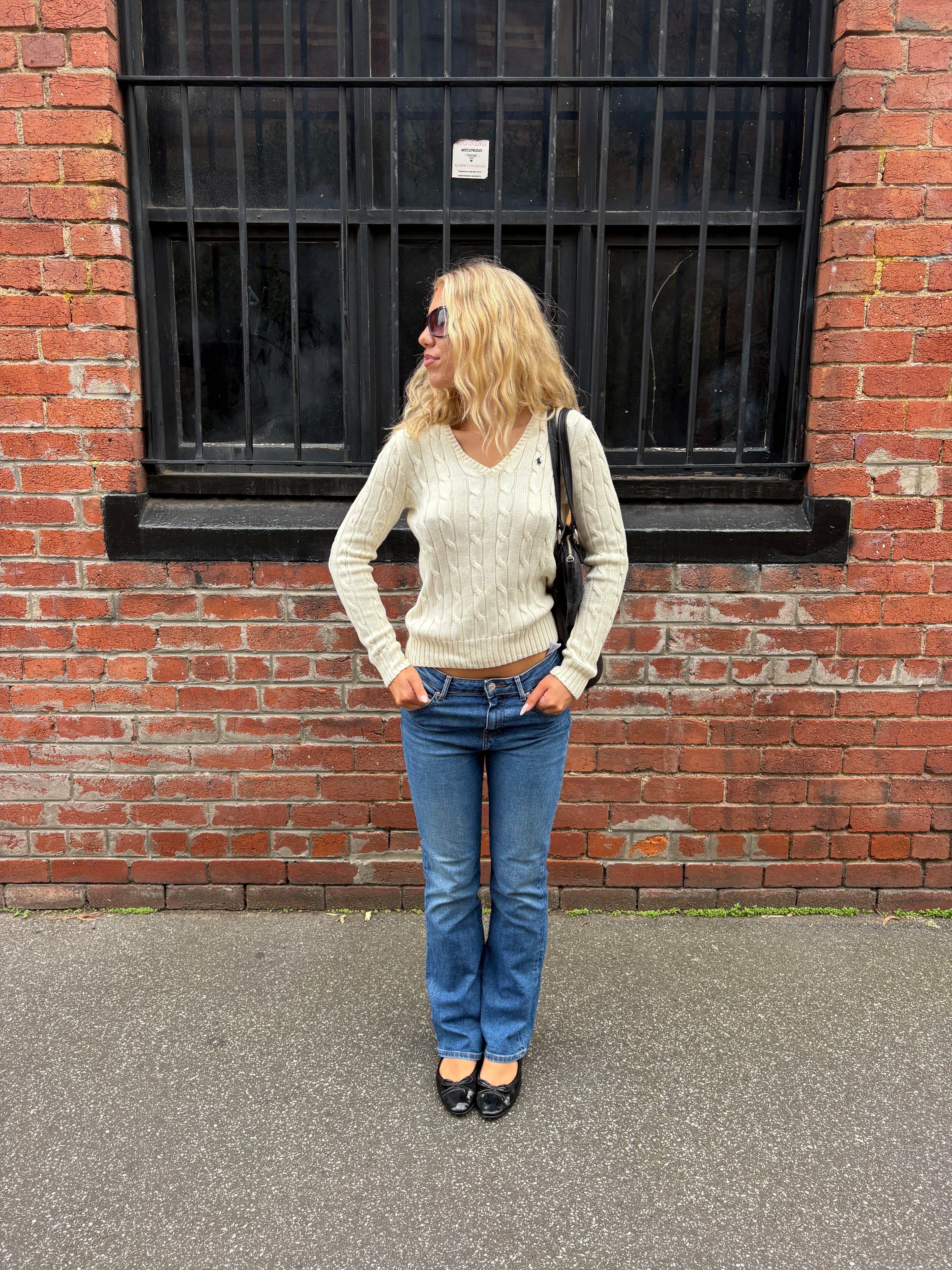 886 / Cream V Neck Polo Knit