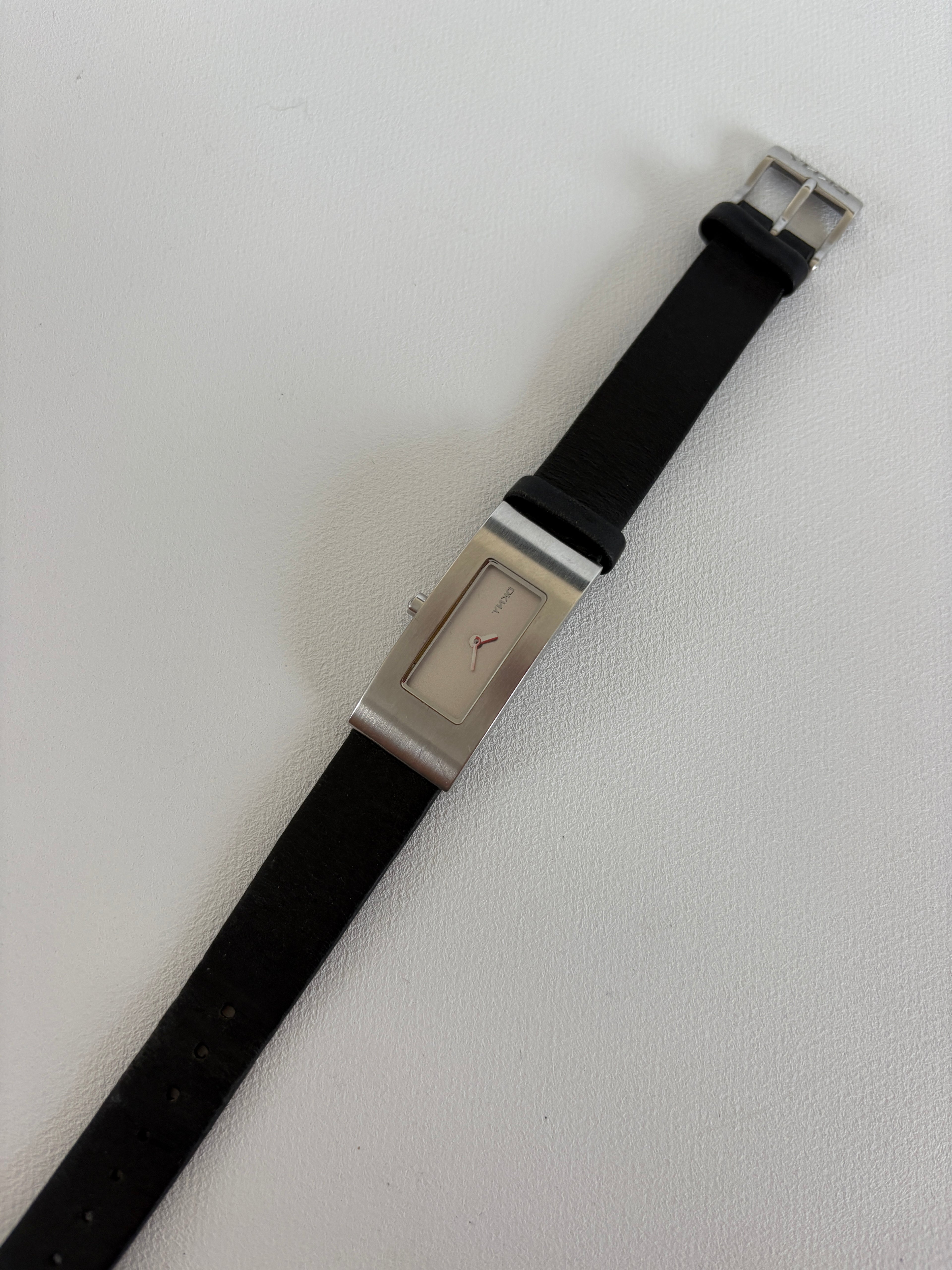 1162 / Black DKNY Rectangle Watch