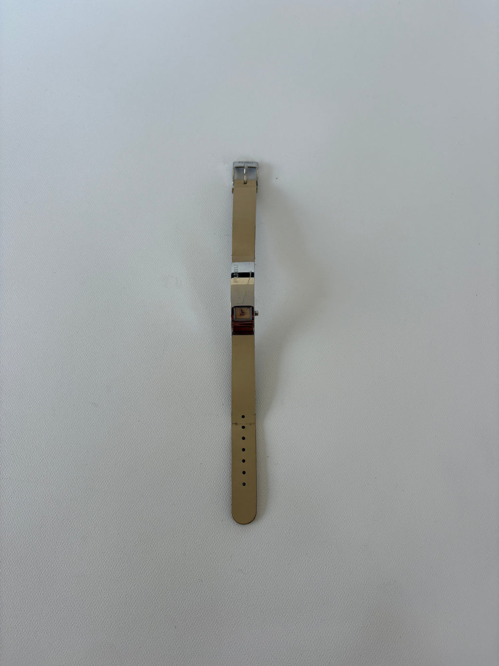 673 / Thin Cream Square Watch