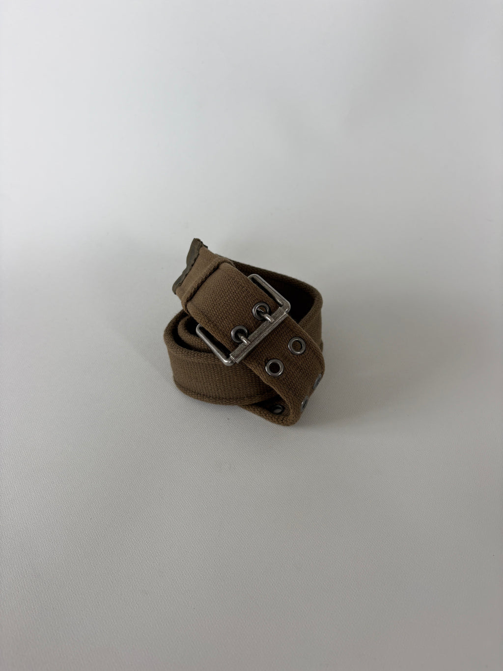 998 / Green Double Clasp Grommet Belt