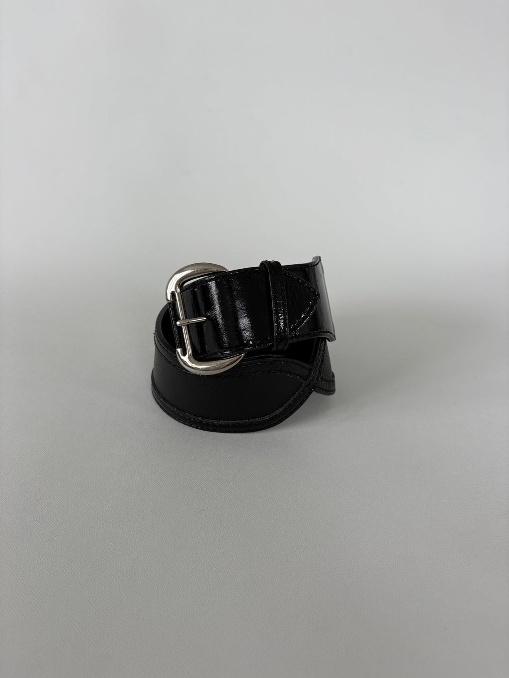 1327 / Thick Black Belt