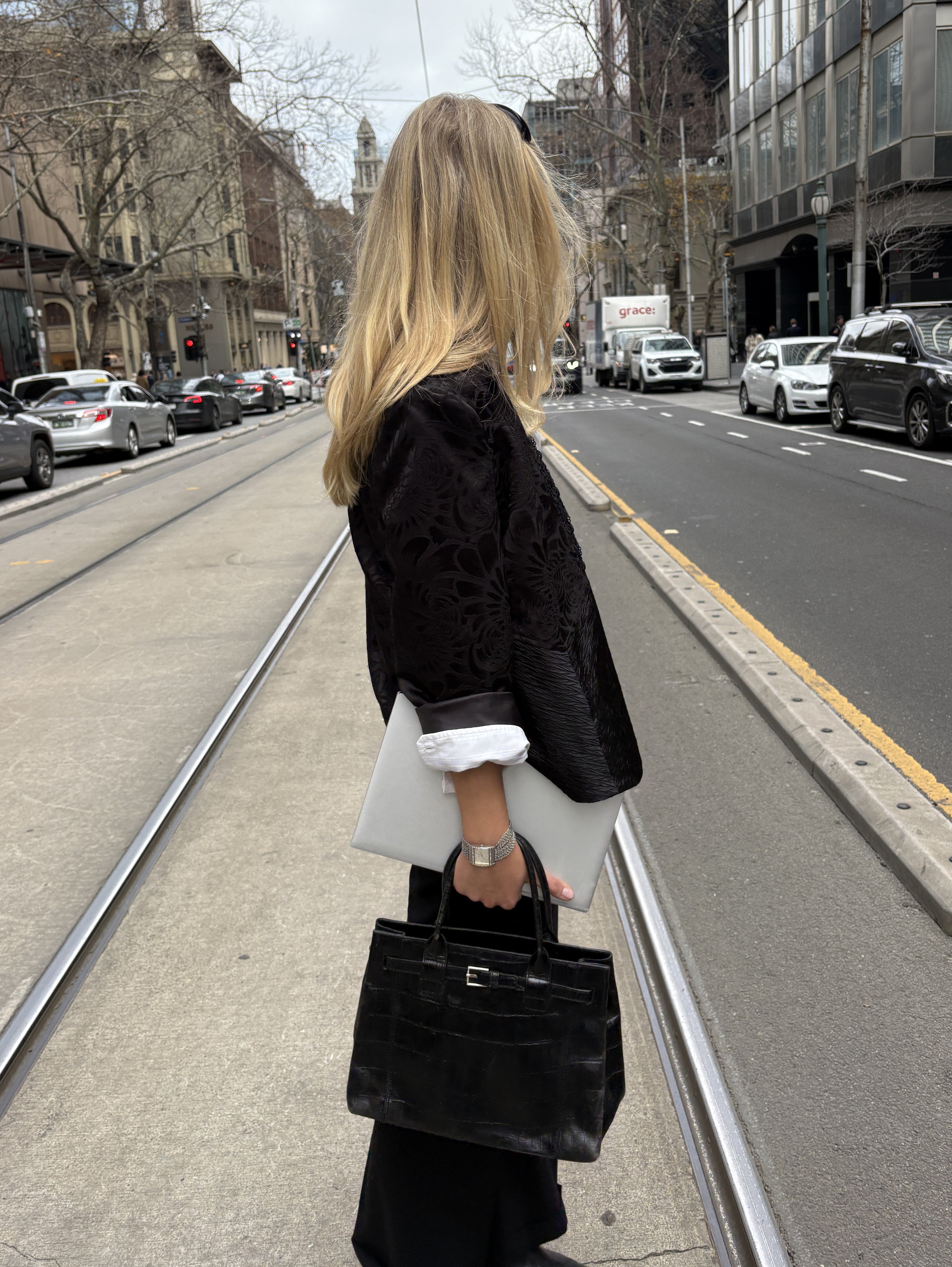 🔒1315 / Vintage Black Silk Blazer