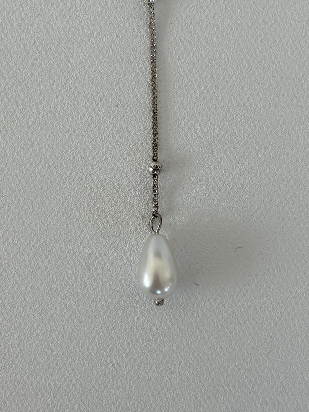 1321 / Pearl Drop Silver Necklace