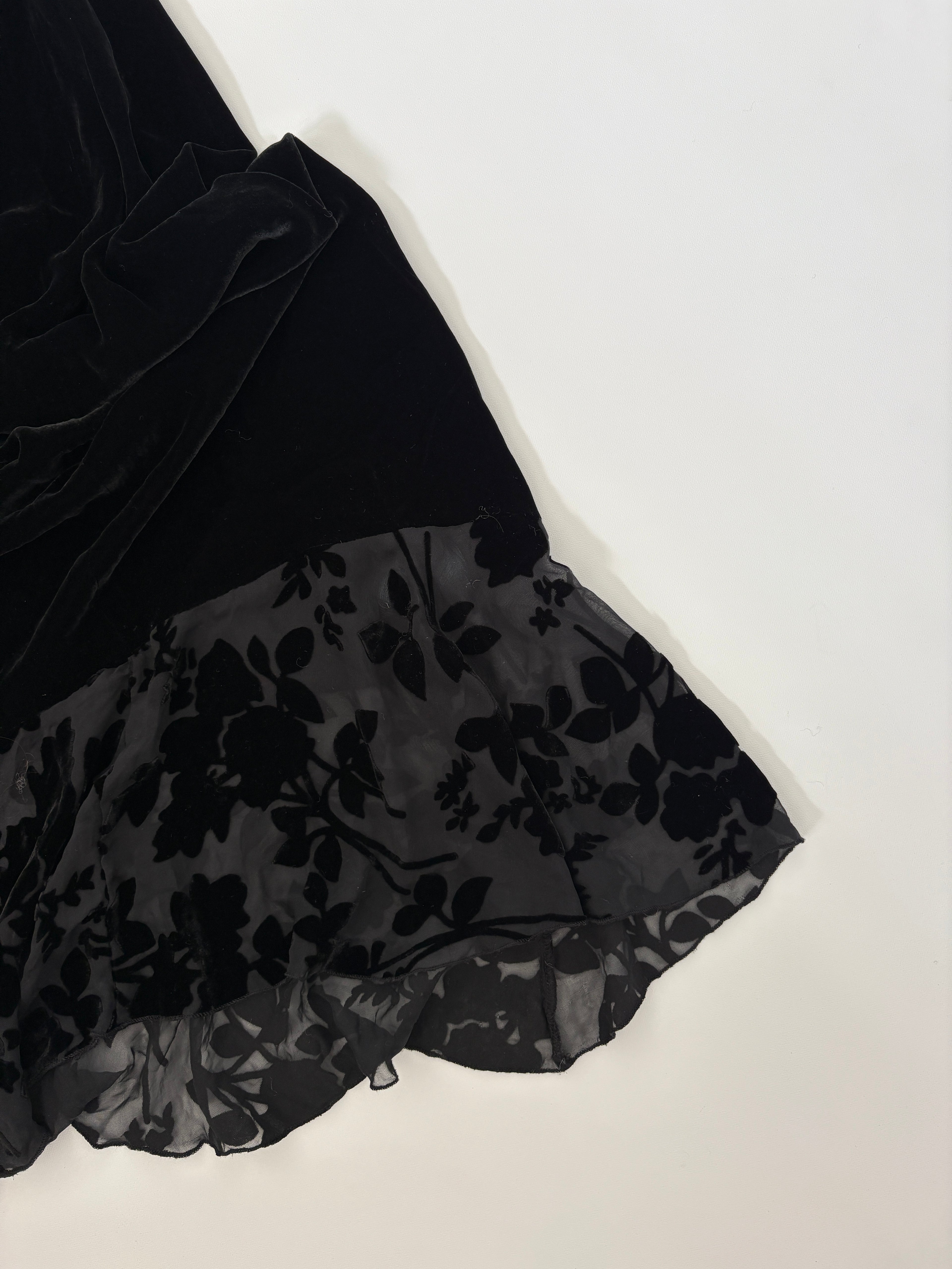 169 / Black Velvet Maxi Dress w/ Lace Trim
