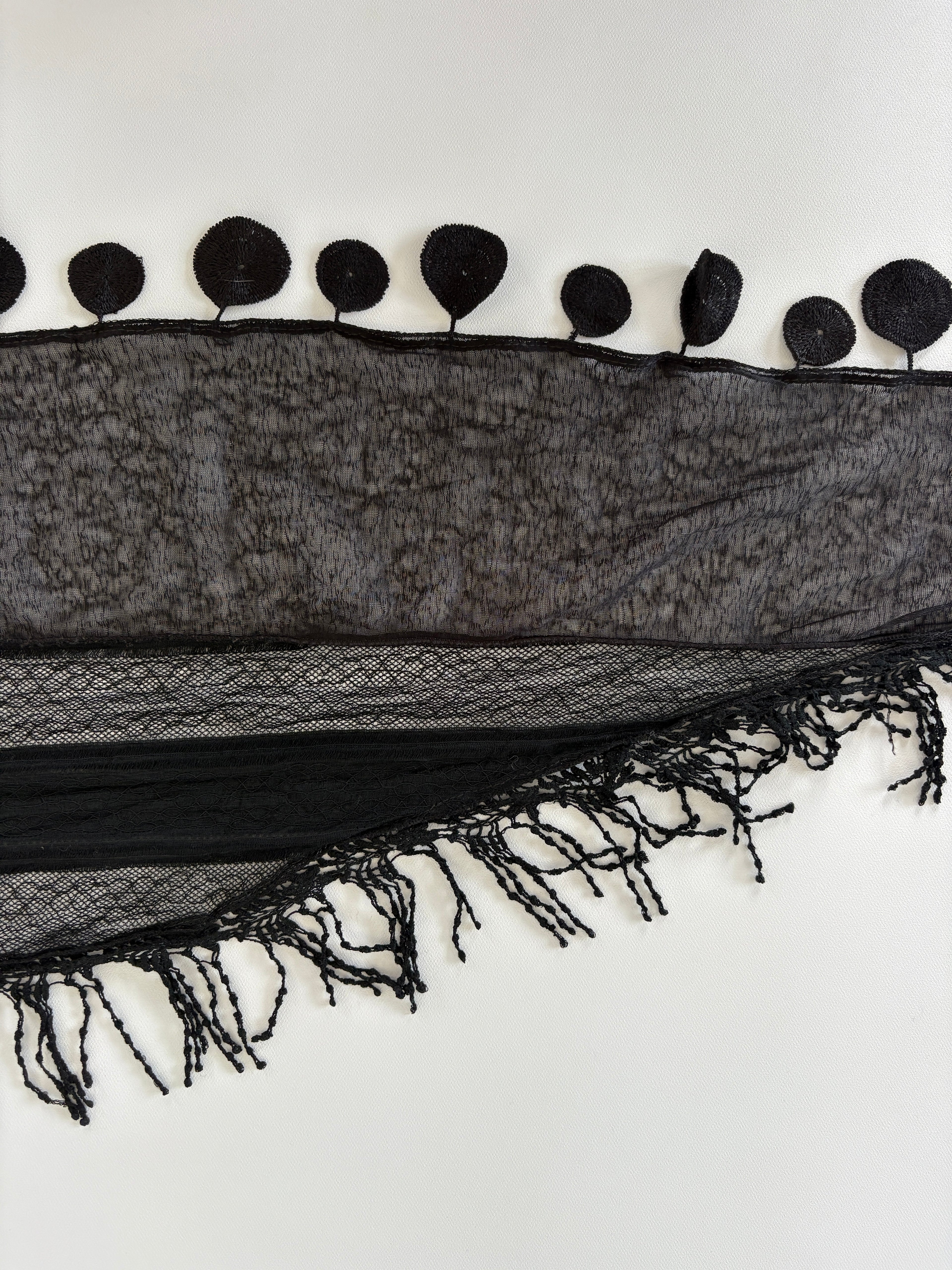 822 / Black Scarf w/ Tassels