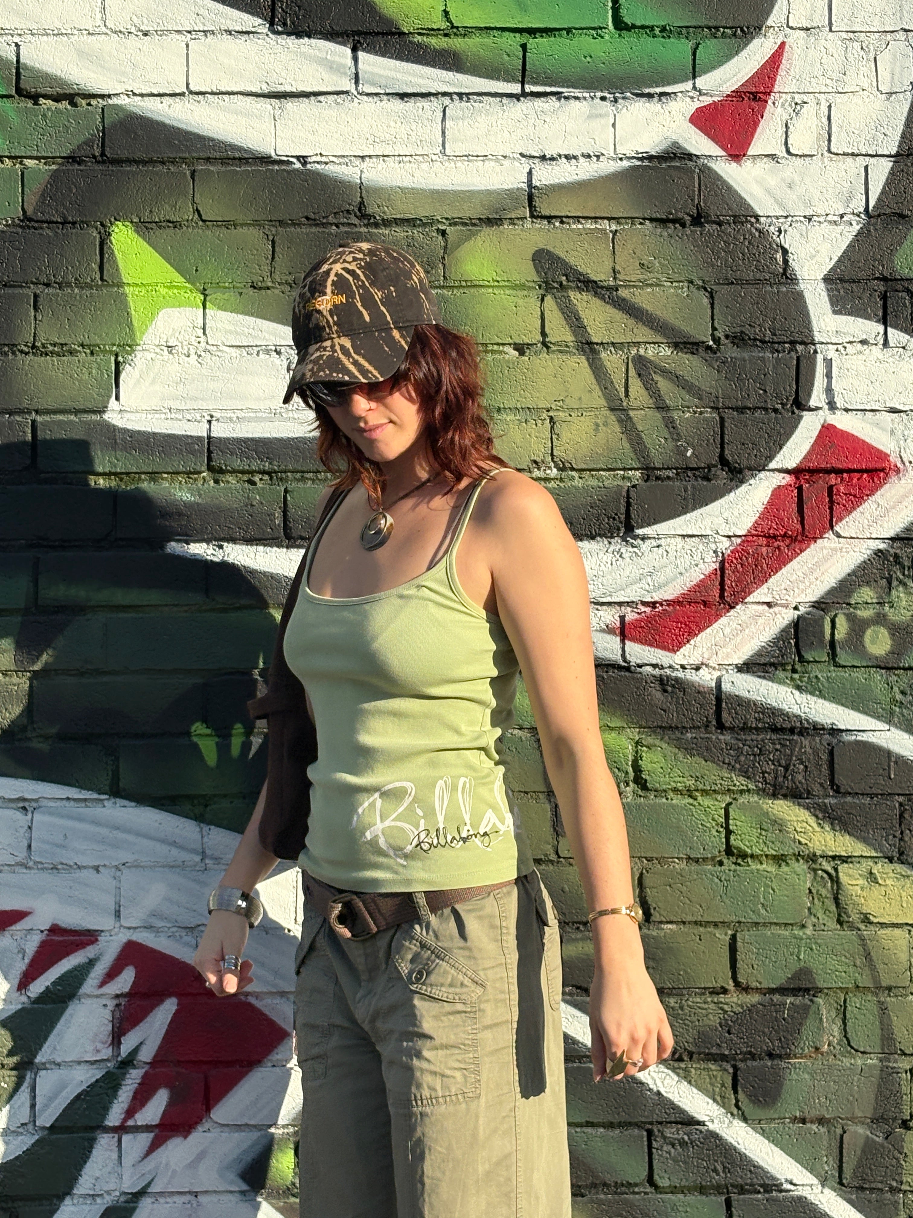 897 / Vintage Green Billabong Tank